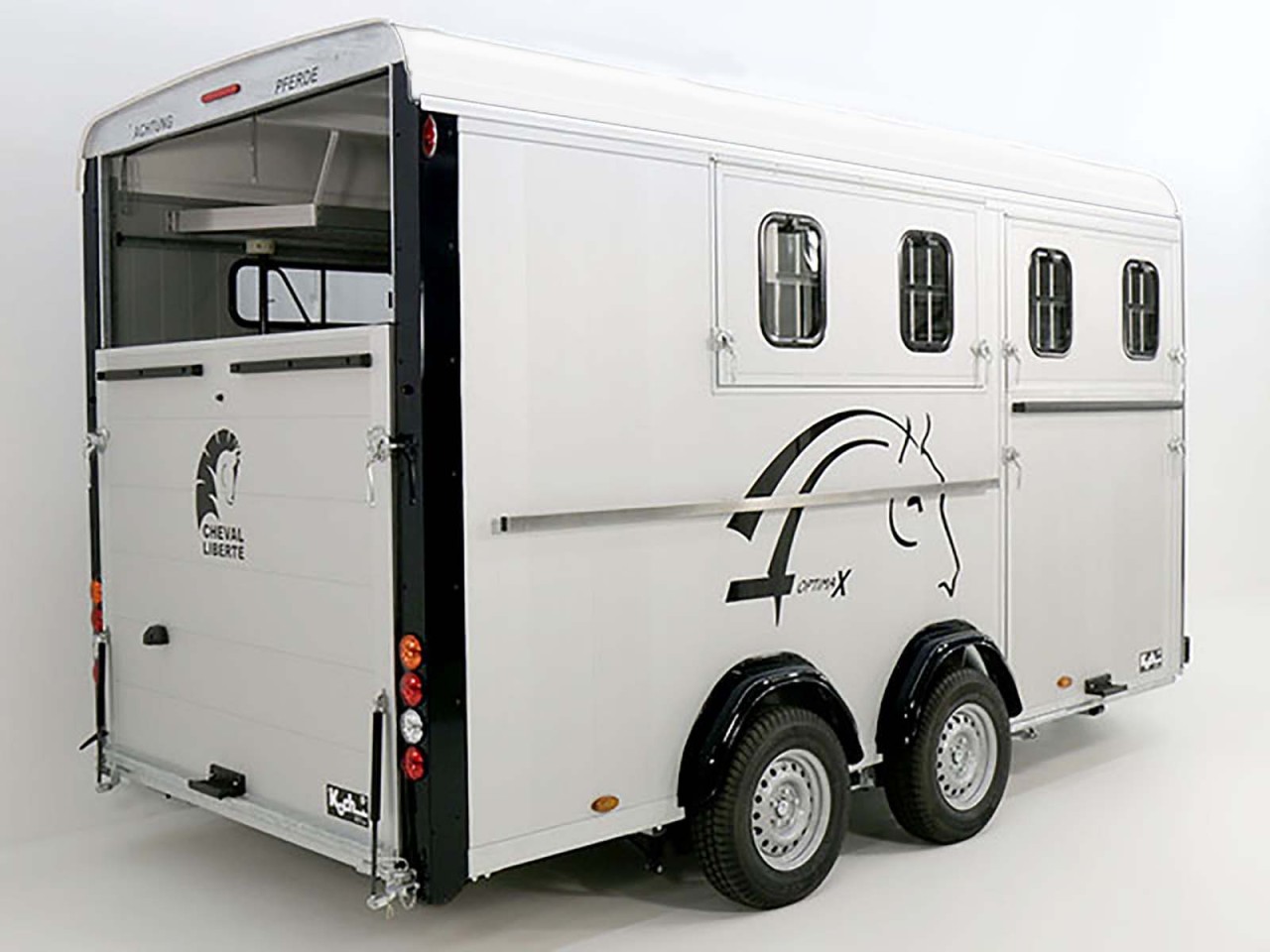 Cheval Liberte Pferdeanhänger Maxi 4|4 Pferde|Pullman-Fahrwerk|100km/h| weiß-Neu