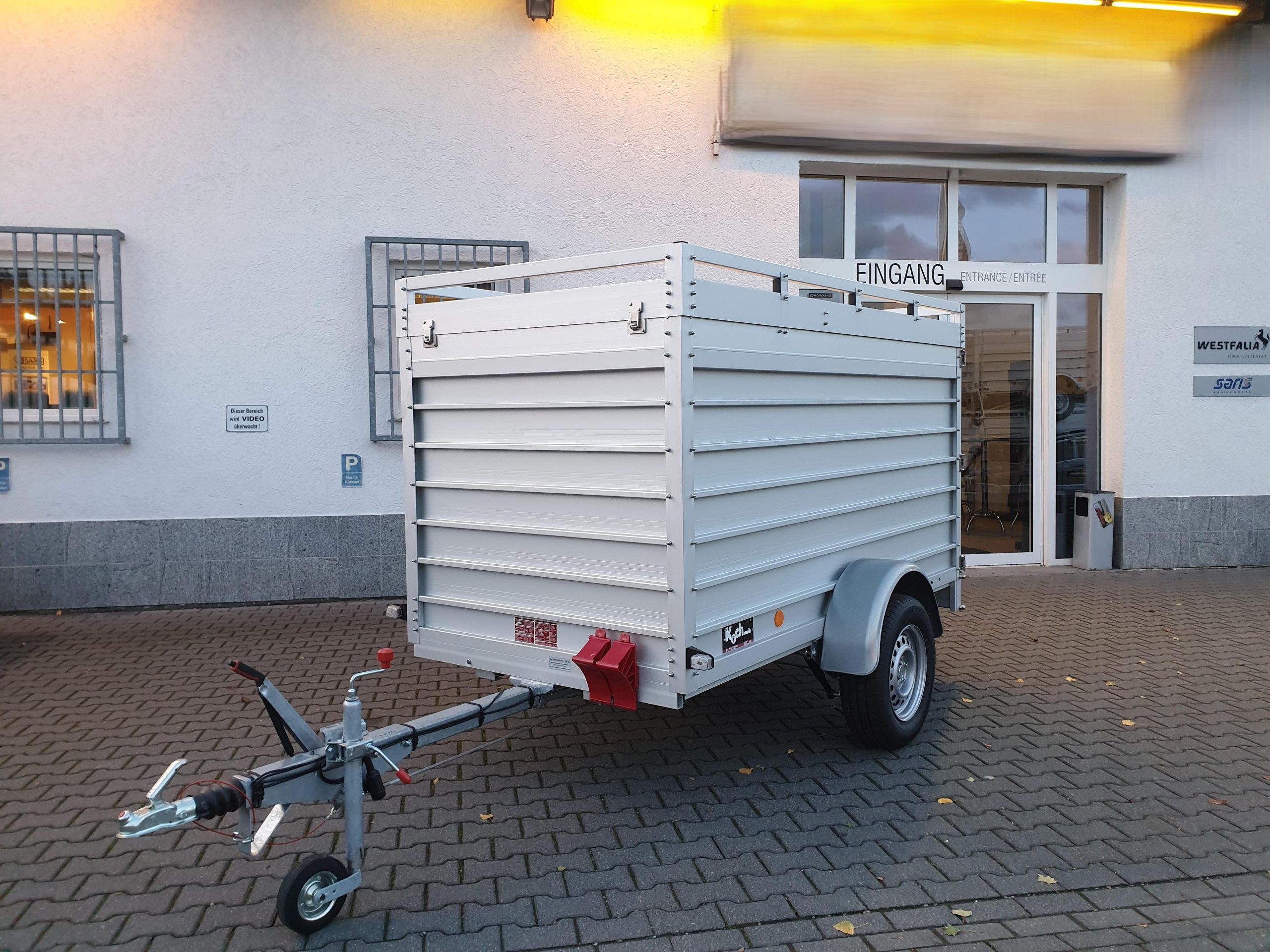 PKW Anhänger Koch Aluline 4.13 Deckel Hecktür Aluboden DV 250x125x125cm 1300kg 100 km/H